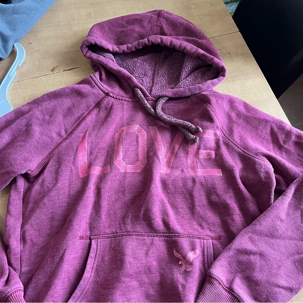 5$ add-on - American Eagle Outfitters burgondy Hoodie Sweater